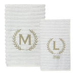 Jogo de Toalha de Banho Branca Personalizada com a Sua Inicial – Coleção Wave