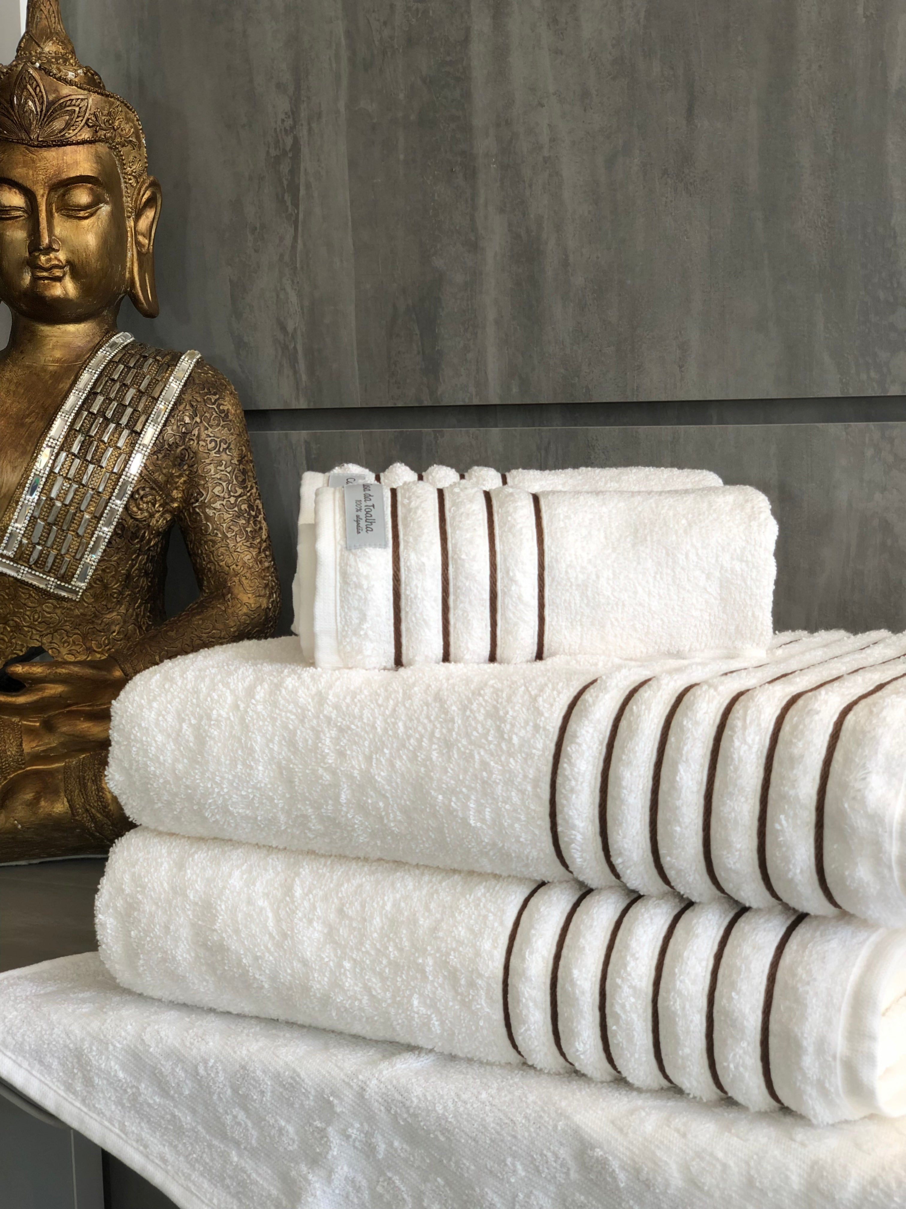 Toalha de Banho Gigante Jogo de Toalha 2 banho 2 rosto 1 piso gramatura 500g/m² - Essence