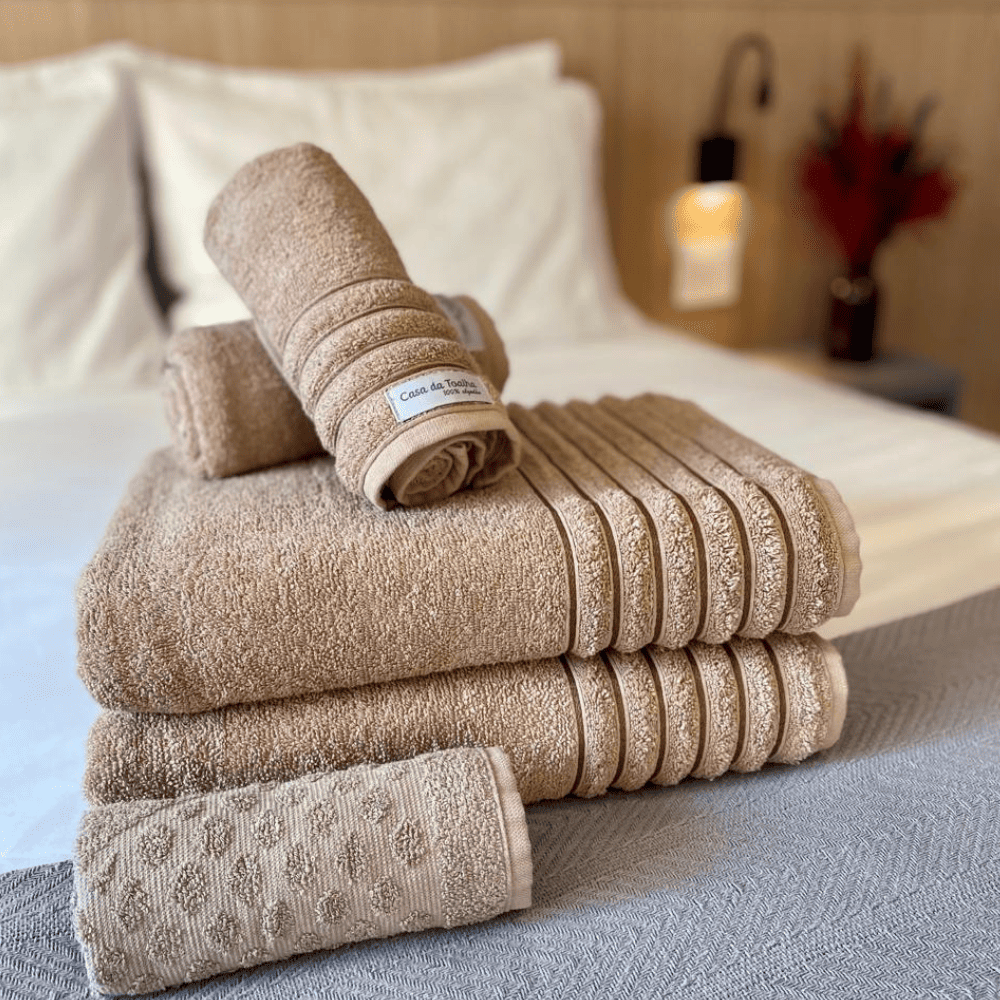 Toalha de Banho Gigante Jogo de Toalha 2 banho 2 rosto 1 piso gramatura 500g/m² - Essence