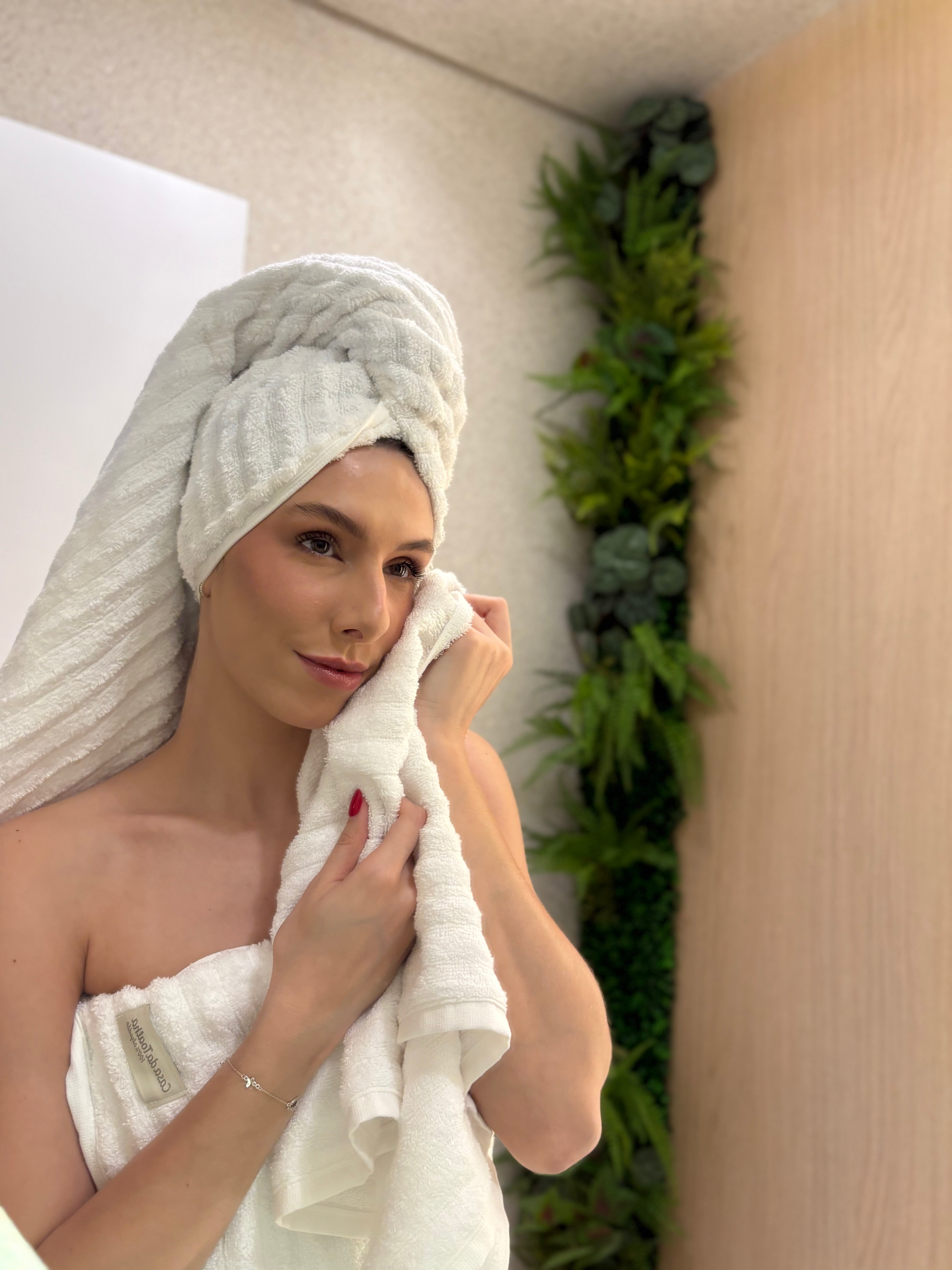 Toalha de Banho Gramatura 500g/m² kit com 3 Coleção Wave Algodão Penteado Extra Macio