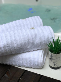 Toalha de Banho Gramatura 500g/m² kit com 3 Coleção Wave Algodão Penteado Extra Macio