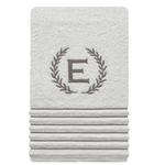 Toalha de Banho Personalizada com a Sua Inicial – cor Off White - Coleção Essence