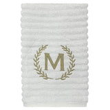 toalha-de-banho-personalizada-com-a-sua-inicial-colecao-wave-branca-1