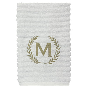 toalha-de-banho-personalizada-com-a-sua-inicial-colecao-wave-branca-1