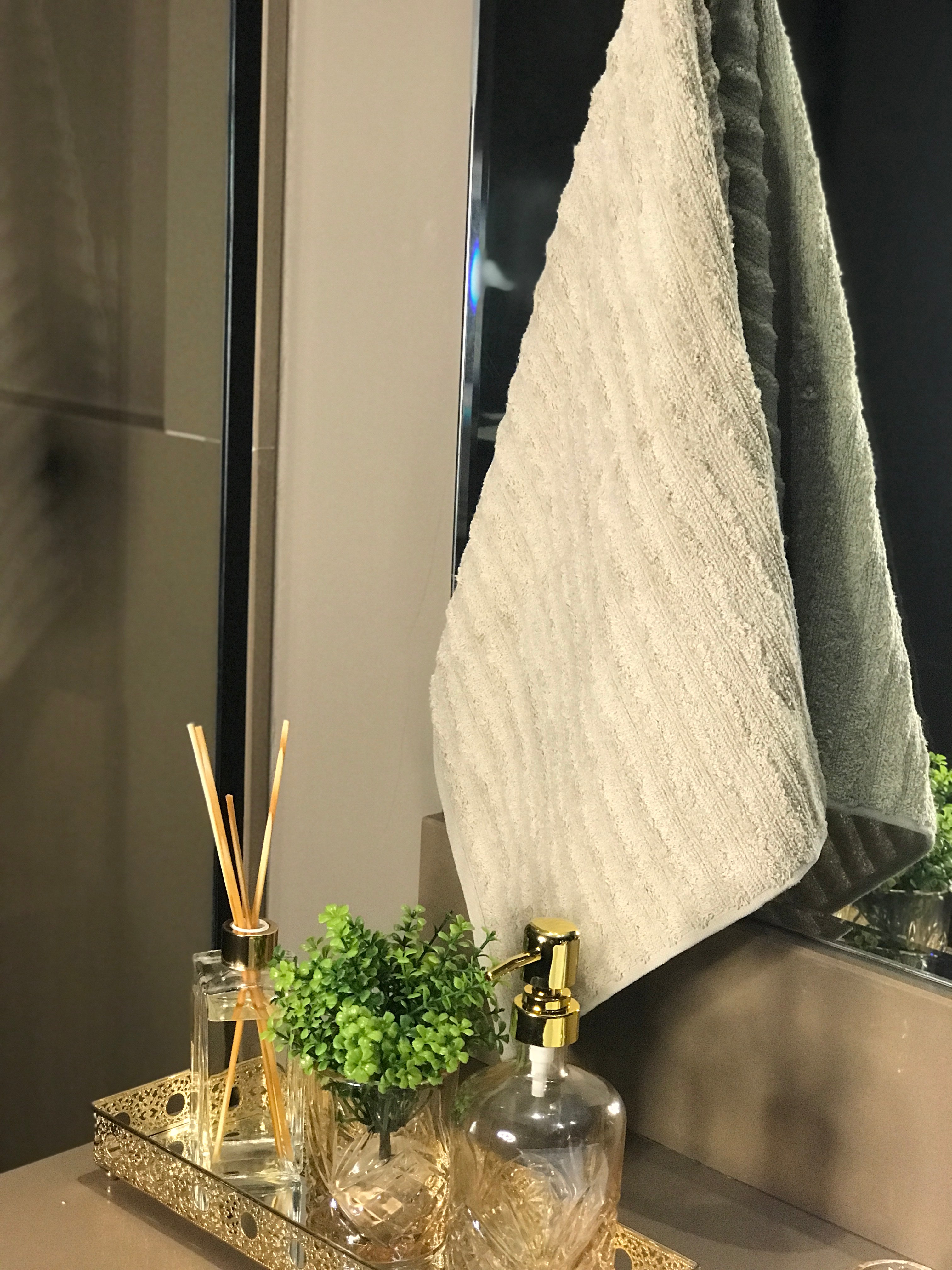 Toalha de Rosto Gramatura 500g/m² - 100% Algodão Fio Penteado - Coleção Wave